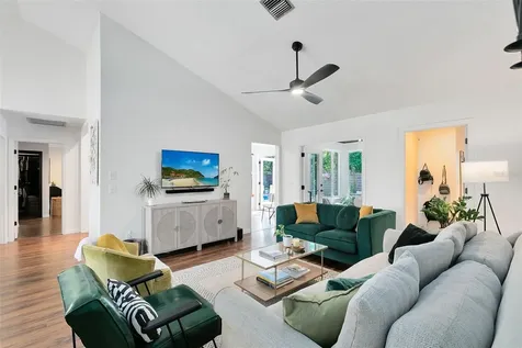 15 Bass Lake Drive Debary FL 32713