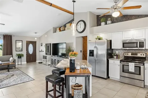2112 NE 15th Terrace Cape Coral FL 33909
