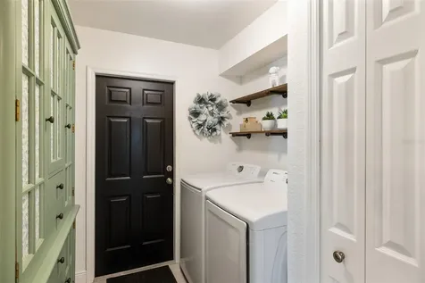 2112 NE 15th Terrace Cape Coral FL 33909