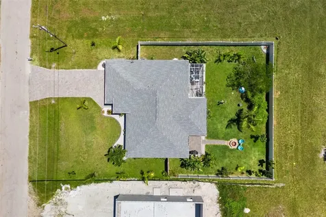 2112 NE 15th Terrace Cape Coral FL 33909