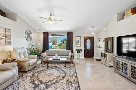 2112 NE 15th Terrace Cape Coral FL 33909