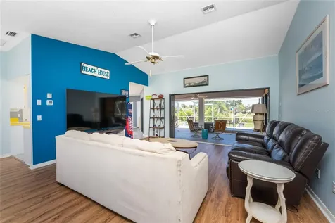 33 Bunker Circle Rotonda West FL 33947