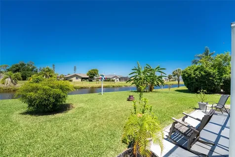 33 Bunker Circle Rotonda West FL 33947
