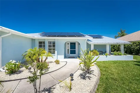 33 Bunker Circle Rotonda West FL 33947