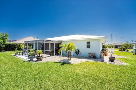 33 Bunker Circle Rotonda West FL 33947