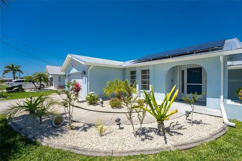 33 Bunker Circle Rotonda West FL 33947