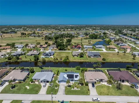 33 Bunker Circle Rotonda West FL 33947