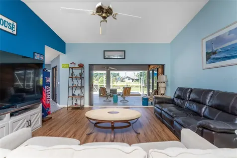 33 Bunker Circle Rotonda West FL 33947