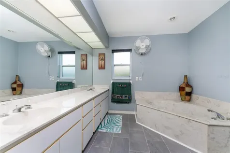 33 Bunker Circle Rotonda West FL 33947