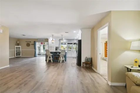 1101 Chesterfield Avenue Ruskin FL 33570
