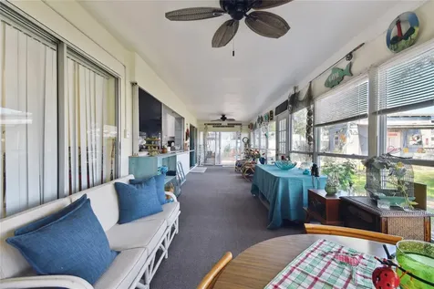 1101 Chesterfield Avenue Ruskin FL 33570