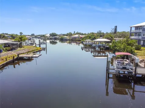 1101 Chesterfield Avenue Ruskin FL 33570