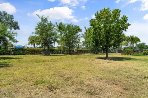 7909 Mikasa Drive Punta Gorda FL 33950