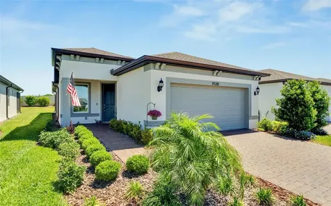 19281 Iron Topsail Isle Land O Lakes FL 34638
