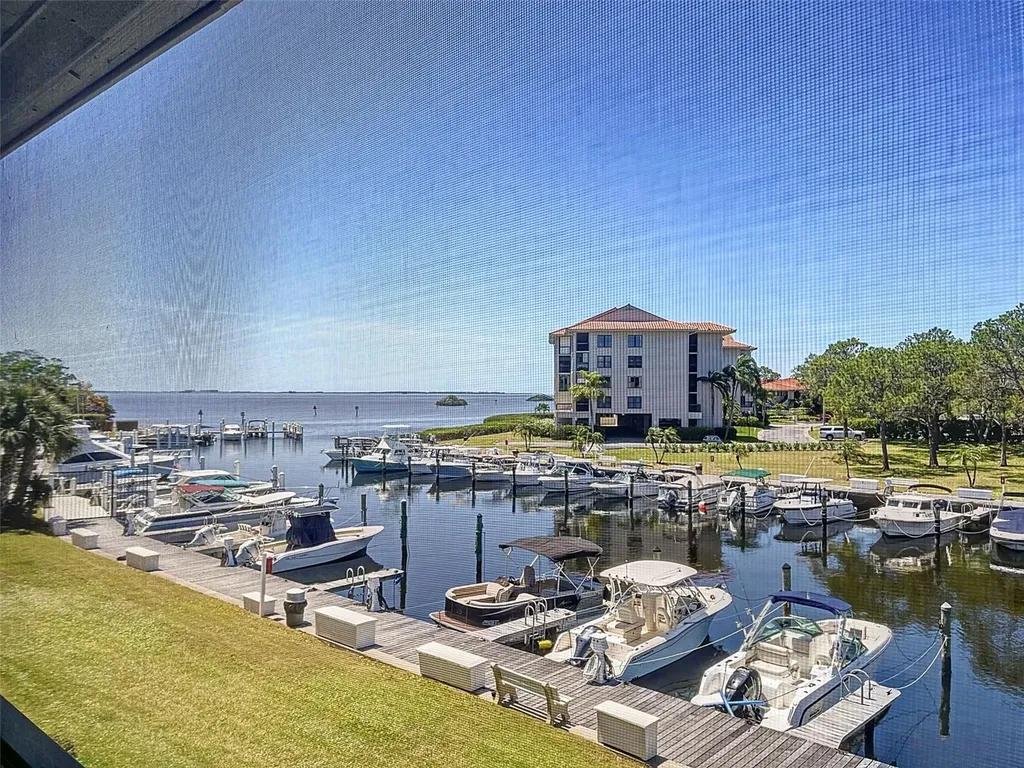1801 Mariner Drive Tarpon Springs FL 34689