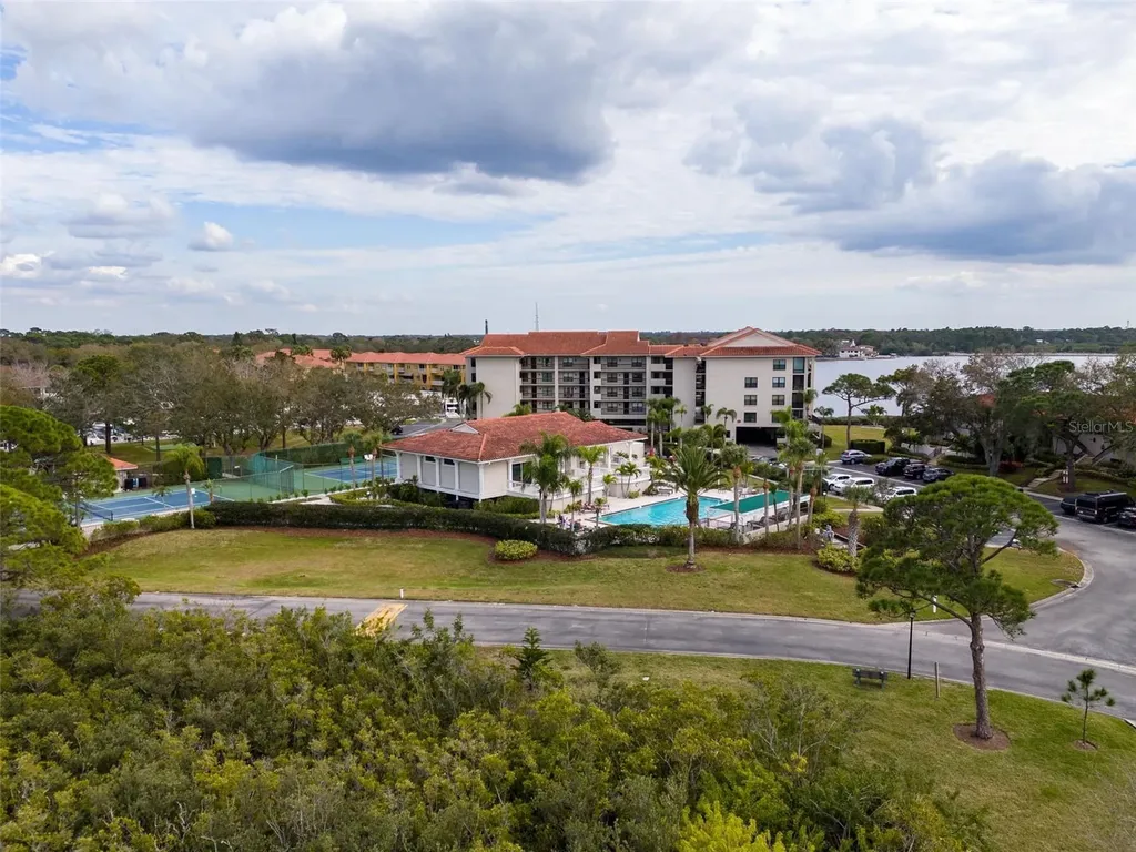 1801 Mariner Drive Tarpon Springs FL 34689