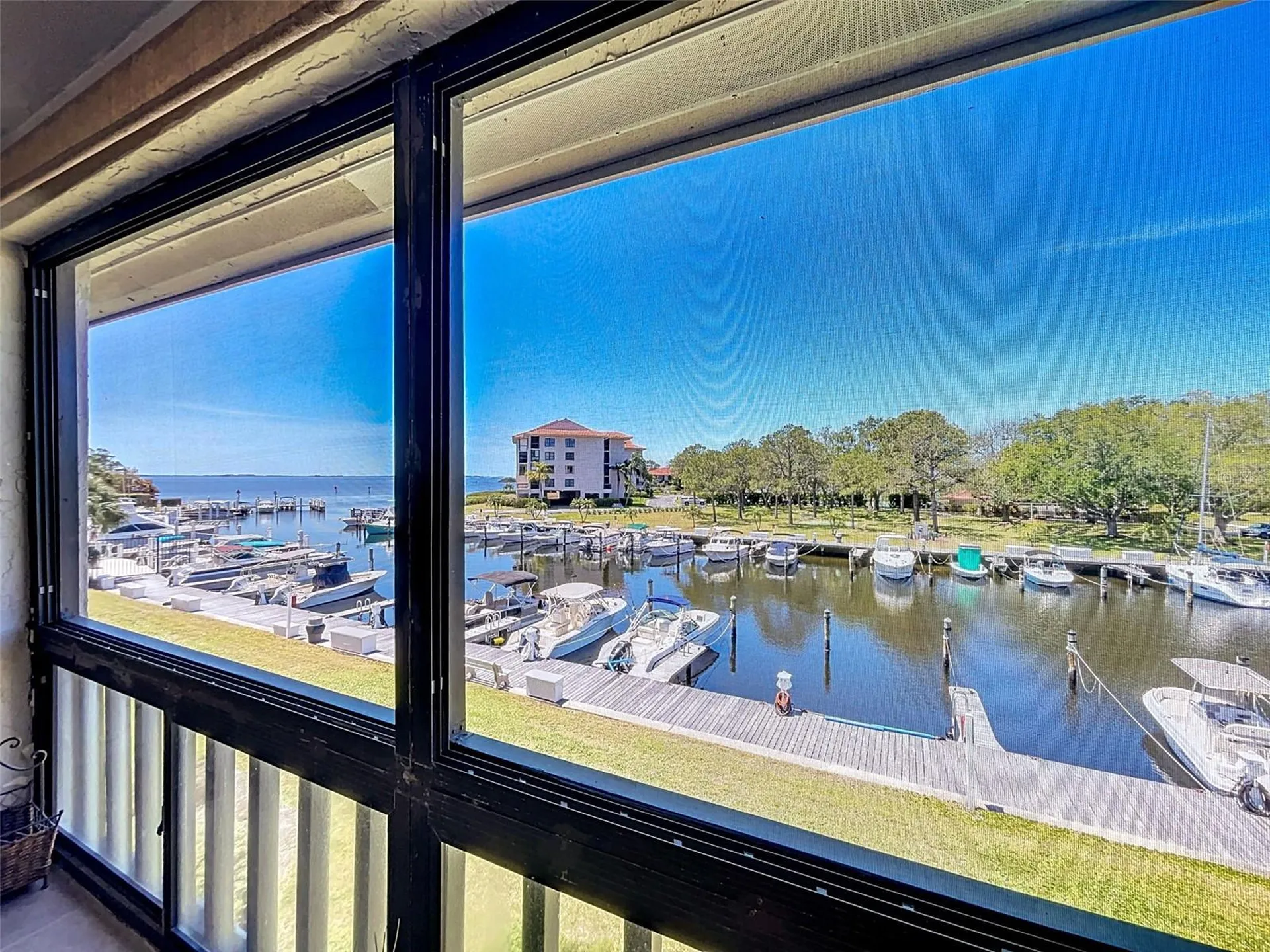 1801 Mariner Drive Tarpon Springs FL 34689
