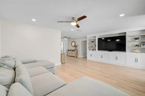 335 Elk Inlet Nokomis FL 34275
