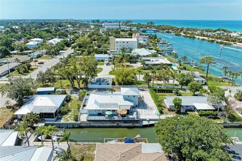 335 Elk Inlet Nokomis FL 34275