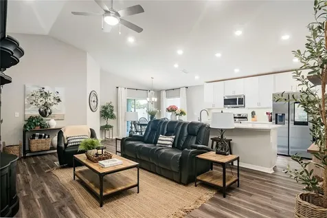 1023 Tropea Lane Auburndale FL 33823