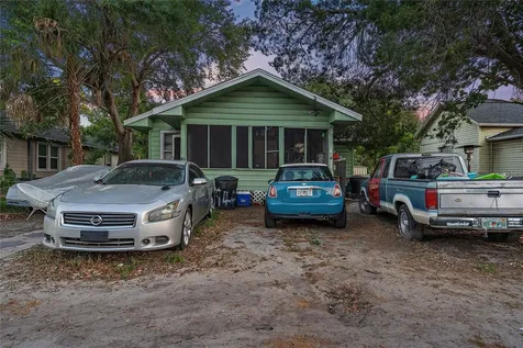 944 11th Avenue S St Petersburg FL 33705