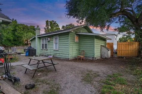 944 11th Avenue S St Petersburg FL 33705