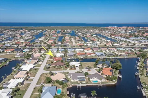 2350 Via Venice Punta Gorda FL 33950