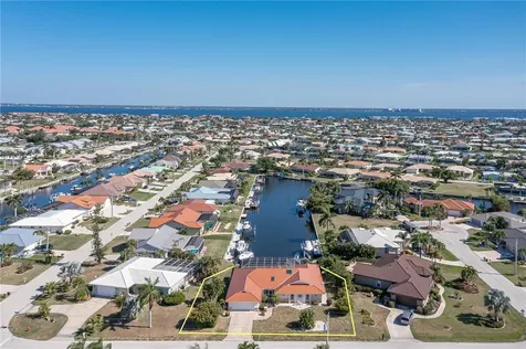 2350 Via Venice Punta Gorda FL 33950