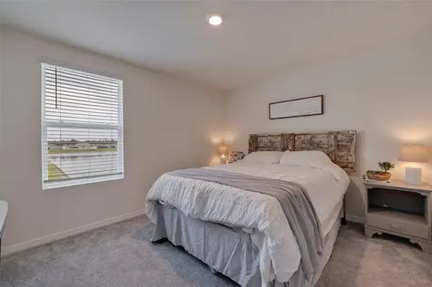 944 7th Avenue NW Ruskin FL 33570