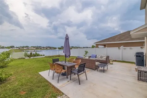 944 7th Avenue NW Ruskin FL 33570
