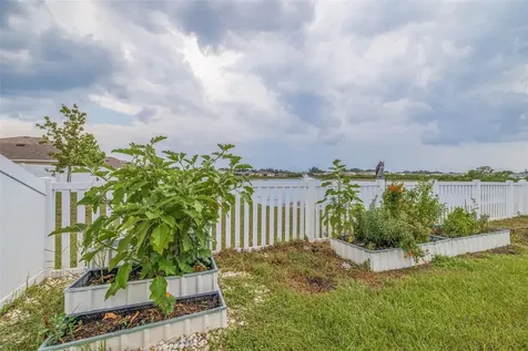 944 7th Avenue NW Ruskin FL 33570
