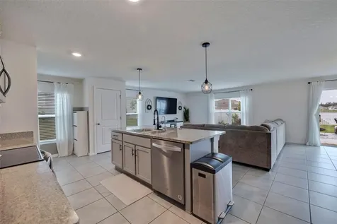 944 7th Avenue NW Ruskin FL 33570