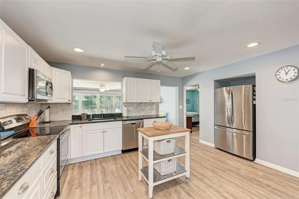 5640 Cape Leyte Drive Sarasota FL 34242