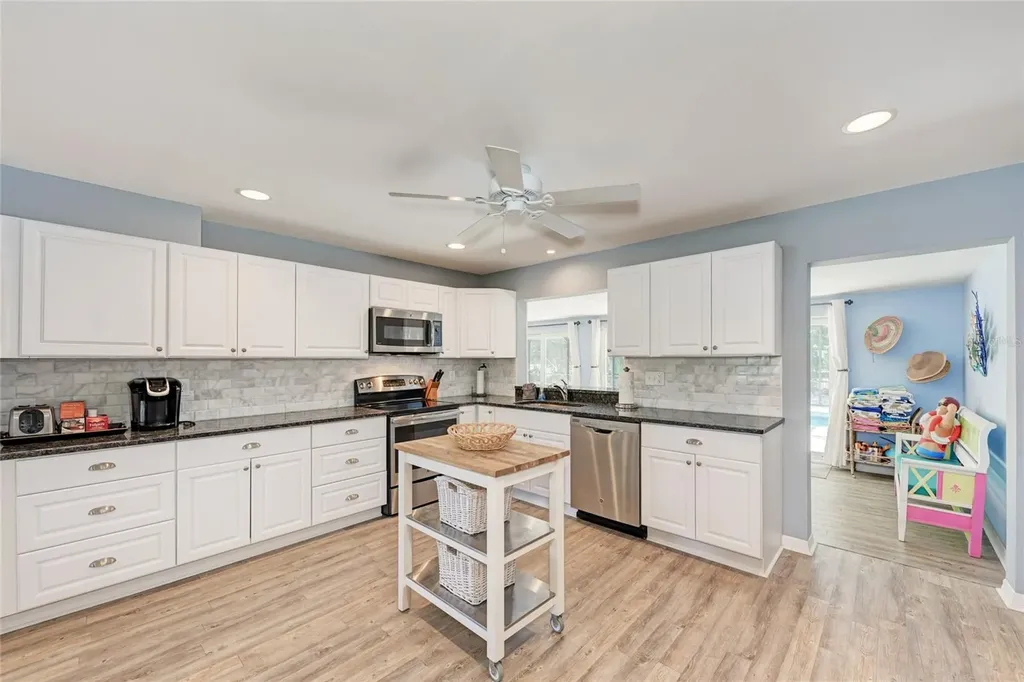 5640 Cape Leyte Drive Sarasota FL 34242