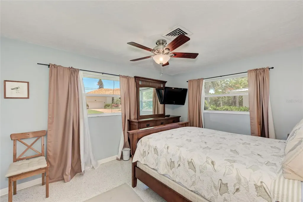 5640 Cape Leyte Drive Sarasota FL 34242