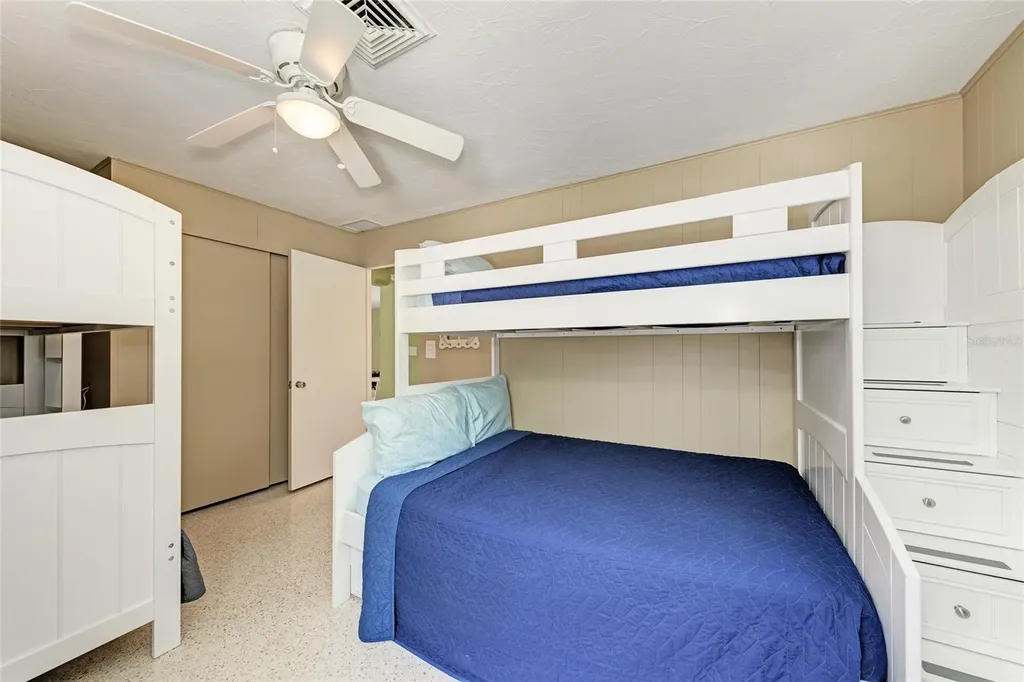 5640 Cape Leyte Drive Sarasota FL 34242