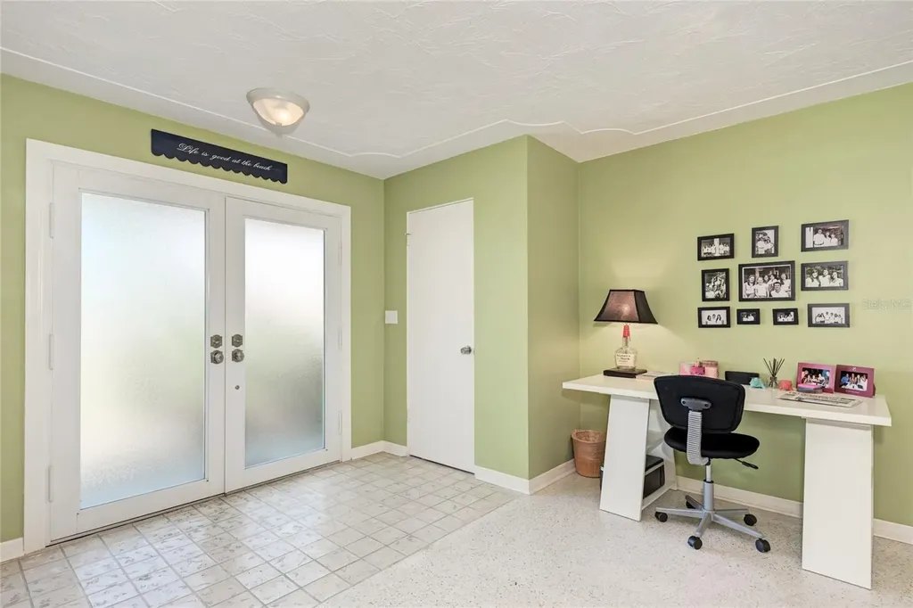 5640 Cape Leyte Drive Sarasota FL 34242