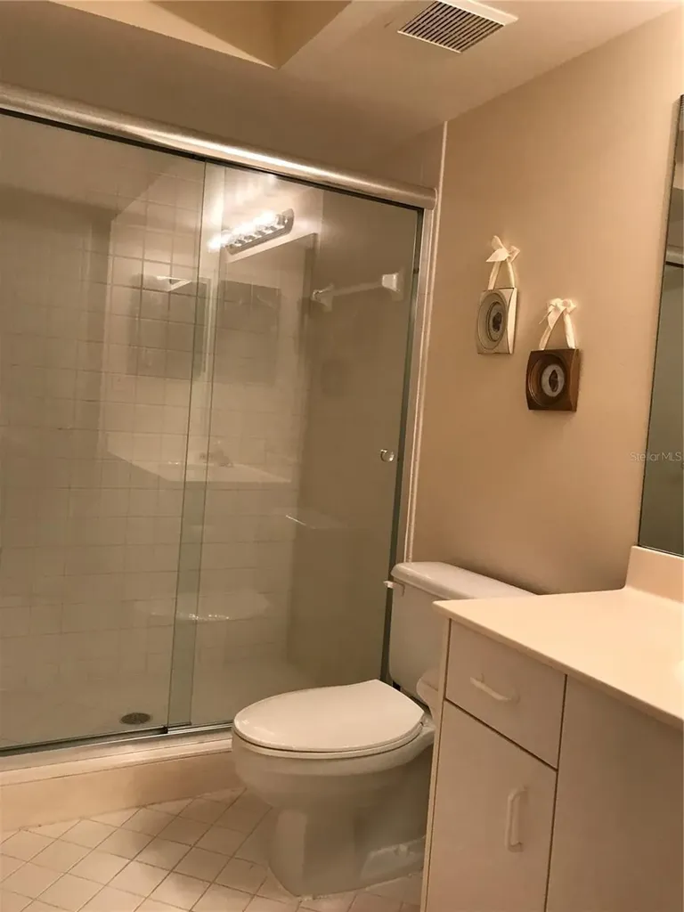 6061 Bahia Del Mar Circle St Petersburg FL 33715