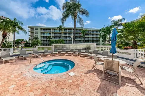 6061 Bahia Del Mar Circle St Petersburg FL 33715