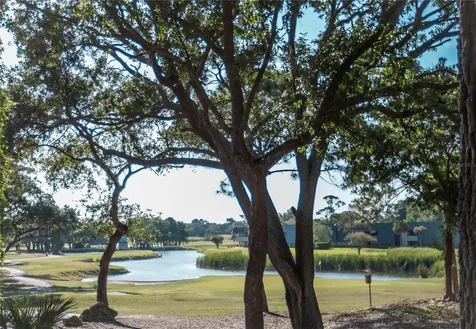36750 Us 19 Palm Harbor FL 34684