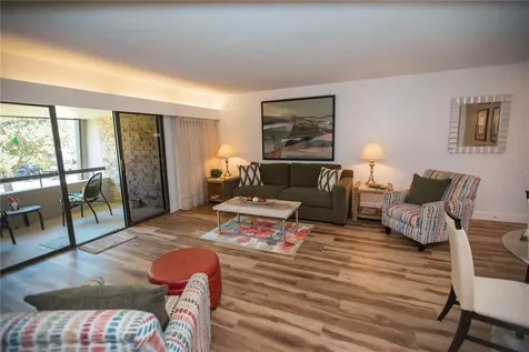 36750 Us 19 Palm Harbor FL 34684