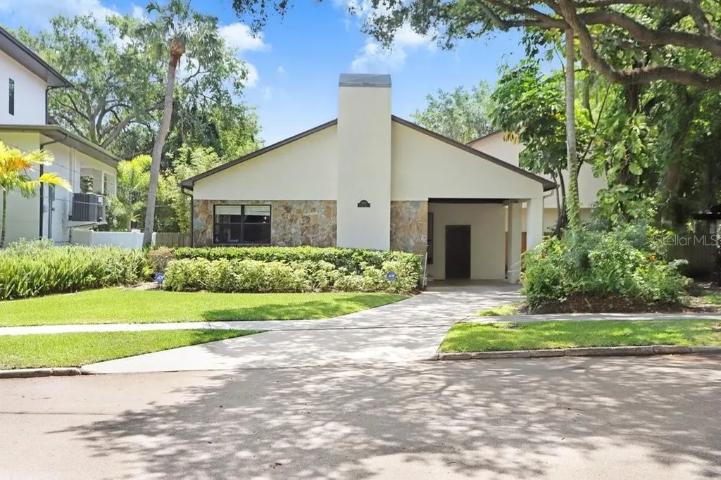 5106 W Evelyn Drive Tampa FL 33609