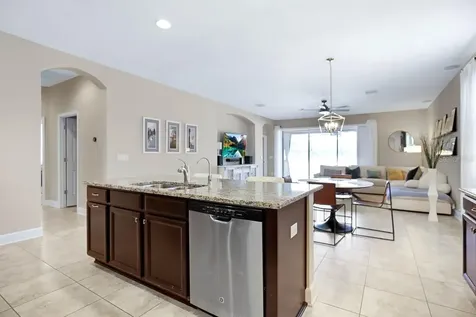 17525 Buckingham Garden Drive Lithia FL 33547