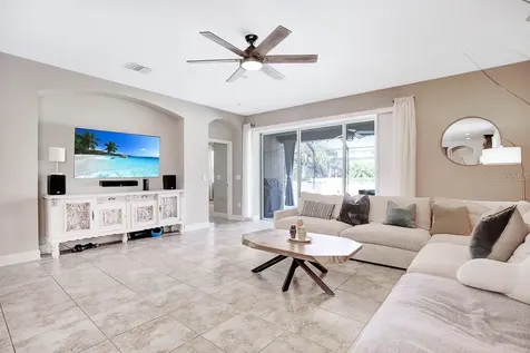 17525 Buckingham Garden Drive Lithia FL 33547