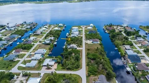2425 Vance Terrace Port Charlotte FL 33981