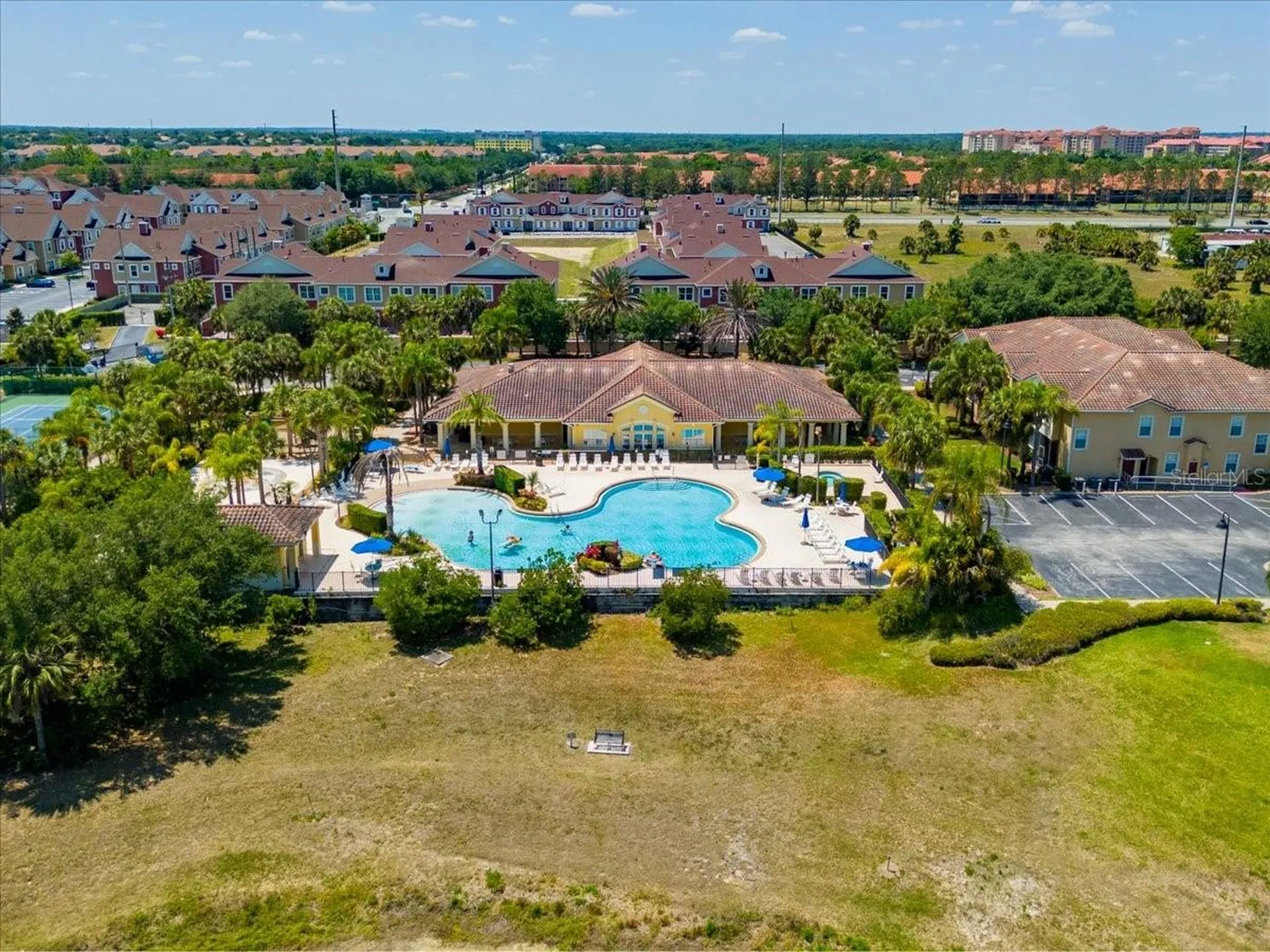 2732 Oakwater Drive Kissimmee FL 34747