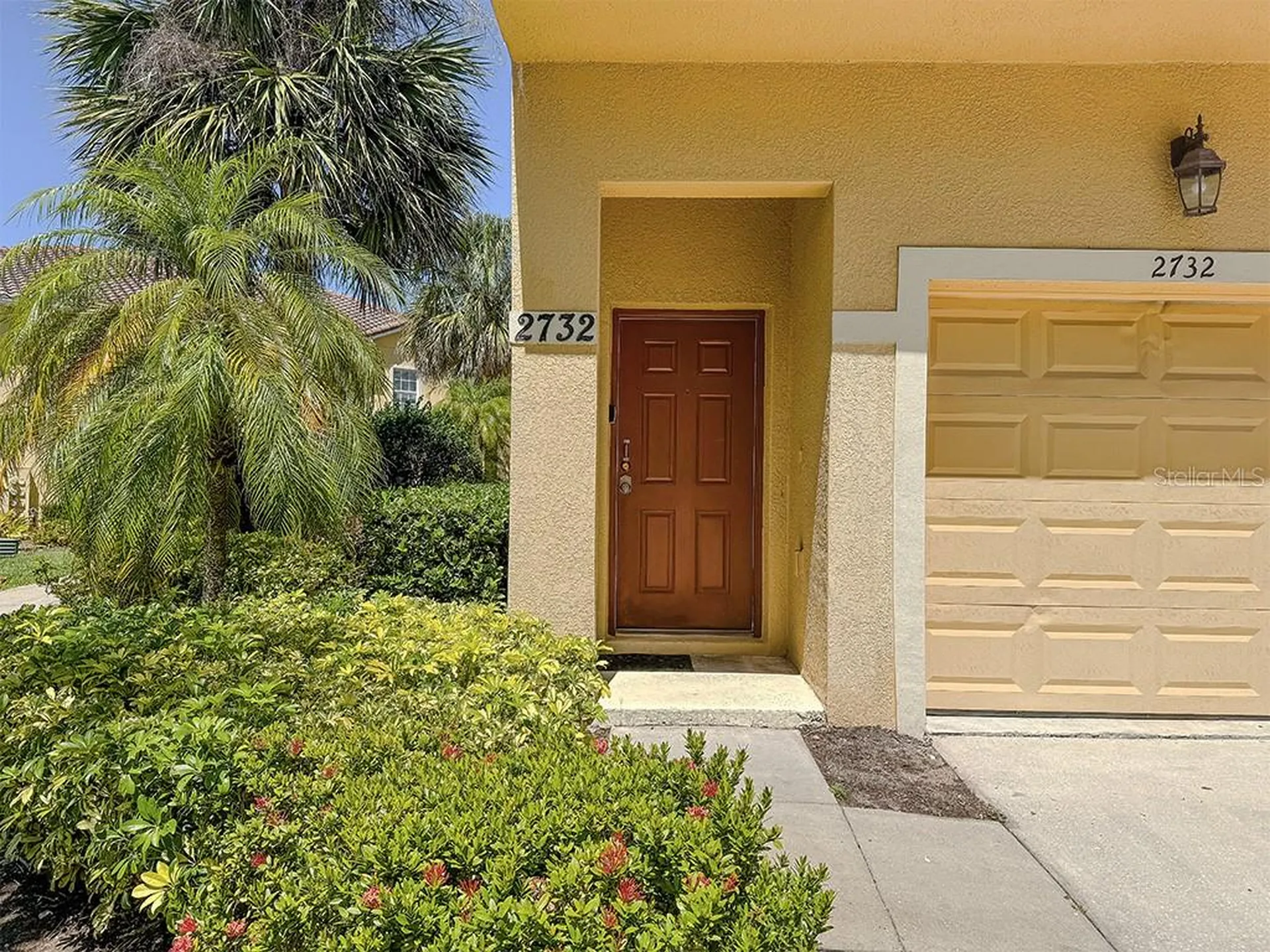 2732 Oakwater Drive Kissimmee FL 34747