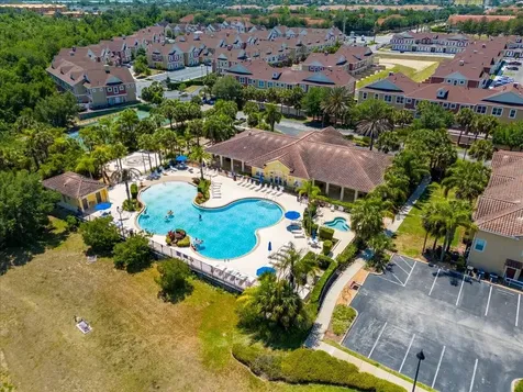 2732 Oakwater Drive Kissimmee FL 34747
