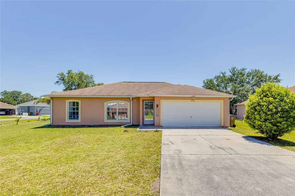 926 Louvre Court Kissimmee FL 34759