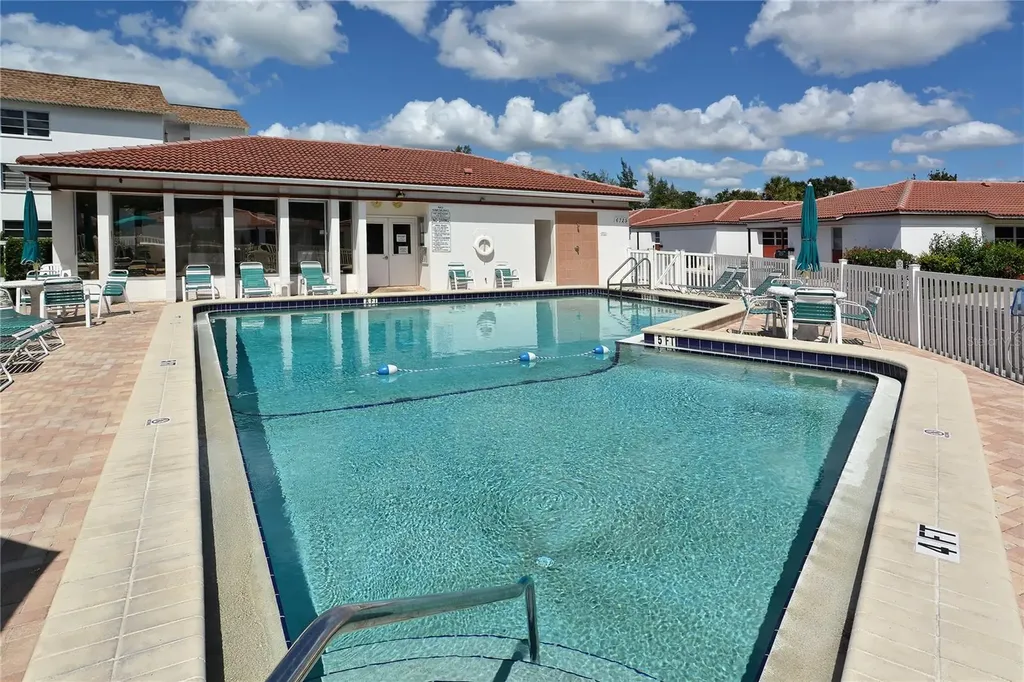 116 Vista Hermosa Circle Sarasota FL 34242